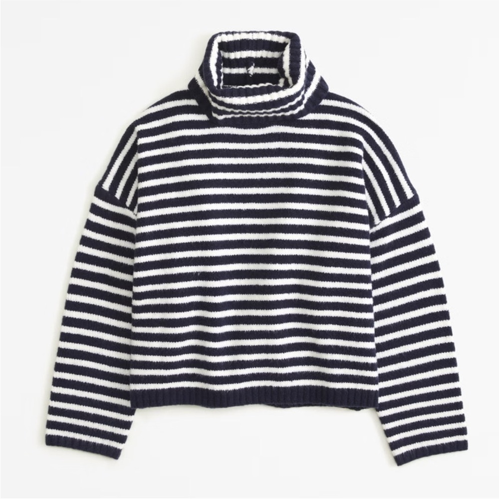 Abercrombie Wedge Turtleneck Sweater